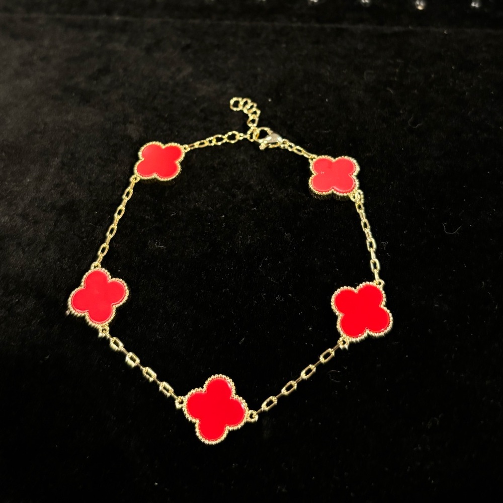 Four Leaf Clover Bracelet | Gold Plated